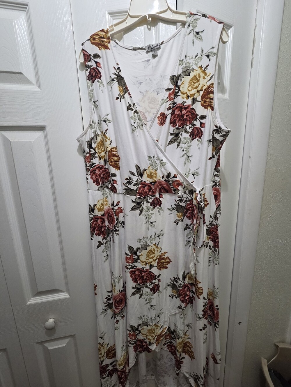 3X White Floral High-Low Wrap Dress with Rose and Mustard Blooms